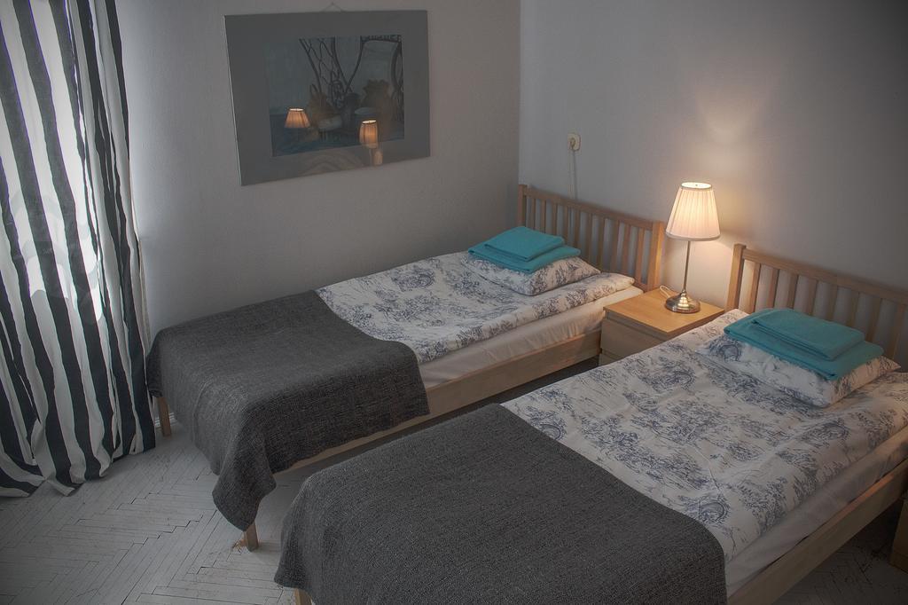 Koro De Varsovio - Apartament Chmielna 6 Ngoại thất bức ảnh